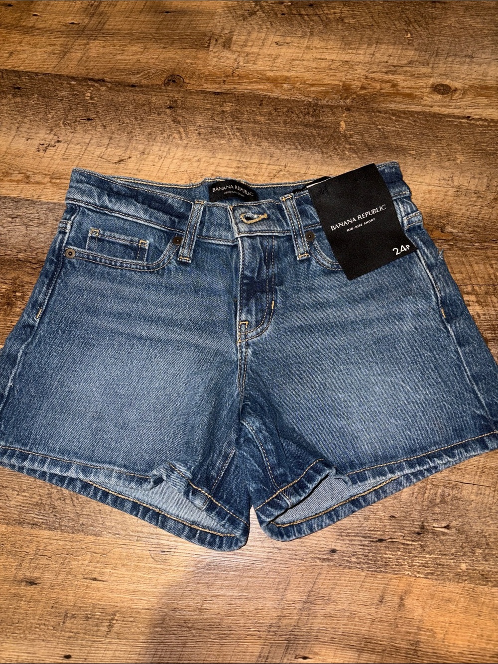 Banana Republic 24p